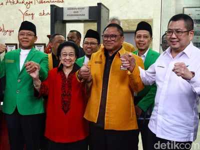 Momen Kompak Megawati-Ketum Parpol Pendukung Ganjar di Markas PDIP