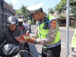 Operasi Zebra di Labuan Bajo-Denpasar, Bidik Pengendara Main HP-Ngebut Operasi Zebra di Labuan Bajo-Denpasar, Bidik Pengendara Main HP-Ngebut