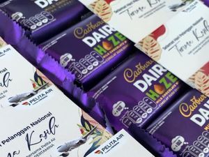 Selamat Hari Pelanggan Nasional, Maskapai Ini Beri Tiket-Cokelat ke Penumpang