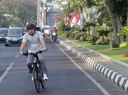Tekan Polusi, Walkot Surabaya Wajibkan Pegawai Pemkot Naik Angkutan Umum