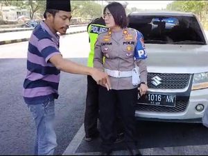 Kronologi Pengendara Mobil Maki-Cakar Polisi Saat Ditilang di Suramadu Kronologi Pengendara Mobil Maki-Cakar Polisi Saat Ditilang di Suramadu