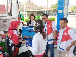 Pertamina Manjakan Konsumen SPBU Madiun di Hari Pelanggan Nasional