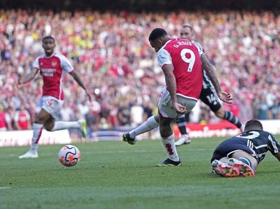 Momen Kemenangan Dramatis Arsenal Atas MU di Emirates Stadium