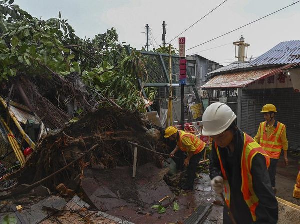 Potret Kerusakan Akibat Topan Saola di Hong Kong