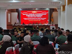 Kepala Daerah se-Jateng Kumpul di Semarang, Ganjar: Kesiapan Hadapi Pemilu Kepala Daerah se-Jateng Kumpul di Semarang, Ganjar: Kesiapan Hadapi Pemilu