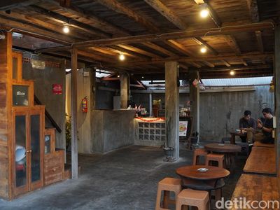 Siku Kopi, Urban Vintage Coffee Shop di Tengah Kota Denpasar