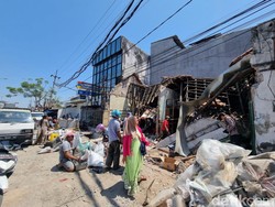 Tiga Bangunan yang Ambruk di Kapasari Surabaya Disebut Tak Pakai Fondasi