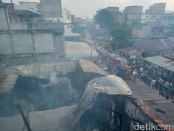5 Rumah Warga di Jambi Ludes Terbakar, Sempat Terdengar Ledakan
