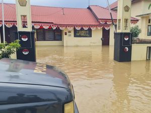 Polsek Matangkuli-Sekolah di Aceh Utara Terendam Banjir Polsek Matangkuli-Sekolah di Aceh Utara Terendam Banjir