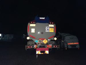 5 Fakta Kecelakaan Maut Truk BBM Vs Ambulans di Muara Enim Sumsel 5 Fakta Kecelakaan Maut Truk BBM Vs Ambulans di Muara Enim Sumsel