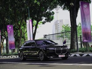 Kawal KTT ke-43 ASEAN, Ini Kelebihan BMW i7 xDrive60 Grand Lusso
