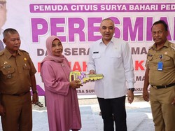 Bupati Tangerang Resmikan Bedah Rumah Marbot Masjid