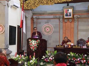 Bupati Tanggapi Pandangan Umum soal 4 Ranperda Kabupaten Tabanan