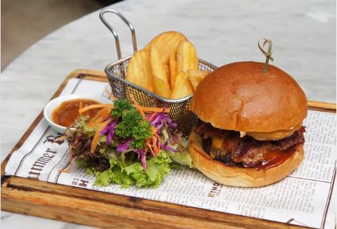 burger miss bee providore