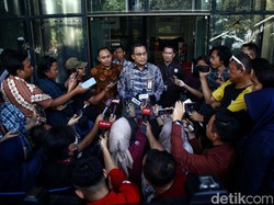 KPK Cecar Eks Pejabat Kemnaker Terkait Pengadaan Sistem Proteksi TKI