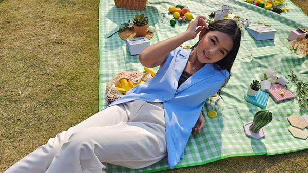 Jepretan Samsung Galaxy Z Flip 5 Dipakai Buat Piknik