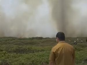 Heboh Karhutla Disertai Puting Beliung di Kalsel, BPBD Beri Penjelasan Heboh Karhutla Disertai Puting Beliung di Kalsel, BPBD Beri Penjelasan