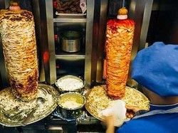 Tragis! Bocah 4 Tahun Tewas Gegara Keracunan Shawarma
