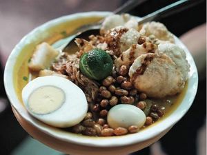 Rekomendasi Wisata Kuliner Dekat Stasiun-stasiun di Indonesia