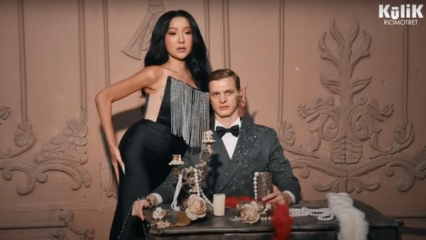 7 Gaya Prewedding Lucinta Luna-Pacar Bule yang Tampil Berani