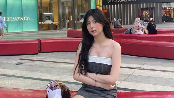 5 Gaya Lydia yang Jadi Brand Ambassador Tim e-Sport ONIC 5 Gaya Lydia yang Jadi Brand Ambassador Tim e-Sport ONIC