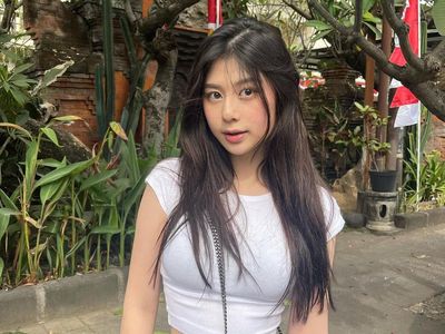 5 Pesona Lydia ONIC yang Hobi Beres-beres Rumah Teman