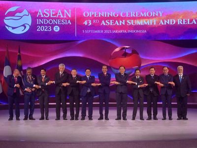 Momen Jokowi Resmi Buka KTT ke-43 ASEAN Jakarta