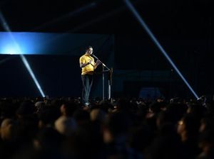 Momen Ridwan Kamil dan Warga Antusias di West Java Festival 2023