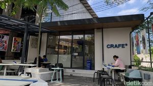 Kedai Kopi di Denpasar Ini Juga Galeri Seni Mini
