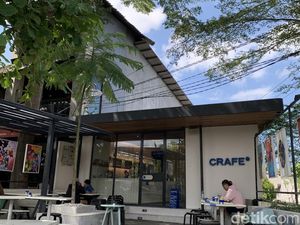 Kedai Kopi di Denpasar Ini Juga Galeri Seni Mini