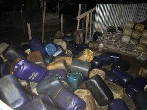 Timbun 30 Ton BBM Ilegal, 2 Pria di Bengkulu Utara Diringkus