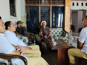 Viral Warga Klaten Antre Berobat Disuruh Pulang, Dinkes Turun Tangan Viral Warga Klaten Antre Berobat Disuruh Pulang, Dinkes Turun Tangan