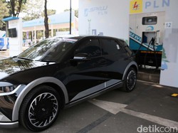 Terungkap! Harga yang Mahal Bikin Mobil Listrik Kurang Laku di RI