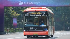 Potret Shuttle Bus Listrik Wira-wiri Selama KTT ASEAN 2023