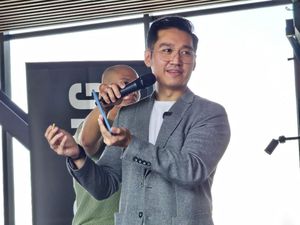 Raymond Chin Sebut Rahasianya Sukses Pimpin 29 Perusahaan Raymond Chin Sebut Rahasianya Sukses Pimpin 29 Perusahaan