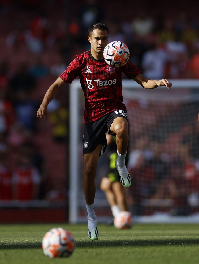 Soccer Football - Premier League - Arsenal v Manchester United - Emirates Stadium, London, Britain - September 3, 2023 Manchester United 's Sergio Reguilon during the warm up before the match Action Images via Reuters/John Sibley EDITORIAL USE ONLY. No use with unauthorized audio, video, data, fixture lists, club/league logos or 'live' services. Online in-match use limited to 75 images, no video emulation. No use in betting, games or single club /league/player publications. Please contact your account representative for further details.