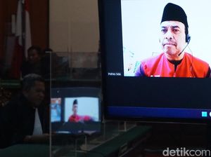 Eks Walkot Samanhudi Perampok Rumah Walkot Blitar Dituntut 5 Tahun Bui! Eks Walkot Samanhudi Perampok Rumah Walkot Blitar Dituntut 5 Tahun Bui!