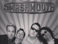 Mantan Vokalis Smash Mouth Steve Harwell Meninggal Dunia, Sakit Apa?