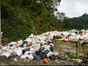 Puluhan Tahun Jadi Masalah, Gunungan Sampah di Dieng Kini Datangkan Berkah