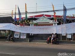 Warga Demo Tuntut Jagabaya Sidorejo Sleman Dipecat, Ini Penyebabnya