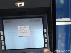 Modus Baru! Hacker Bobol ATM di Gresik Pakai Laptop, Rp 66 Juta Amblas