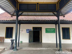 Melihat Pesanggrahan Ambarbinangun, Ada Pohon Manggis Berusia 2 Abad! Melihat Pesanggrahan Ambarbinangun, Ada Pohon Manggis Berusia 2 Abad!