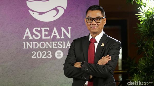 Bos PLN Beberkan Strategi Pangkas Emisi