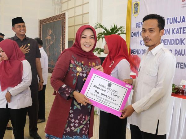 2.147 Guru-Tenaga Honorer Terima Tunjangan Kesejahteraan dari Pemkab Klaten