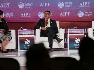 Bos PLN Ungkap Rencana Sambung Listrik ASEAN Bos PLN Ungkap Rencana Sambung Listrik ASEAN