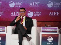 Dirut Ungkap Cara PLN Atasi Tantangan Implementasi Transisi Energi