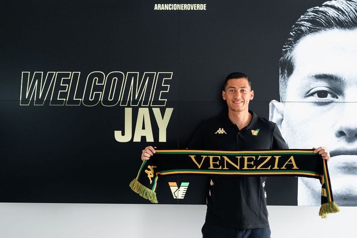 Jay Idzes saat gabung Venezia