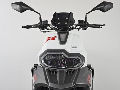 Tampang Unik Keeway Fact X: Desain Radikal, Wajah Asimetris