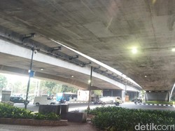 Sempat Macet, Lalin di Kolong Flyover Kuningan Jaksel Kini Lancar