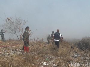 300 Jiwa Terdampak Kebakaran Eks Lahan TPA Panembong Subang 300 Jiwa Terdampak Kebakaran Eks Lahan TPA Panembong Subang